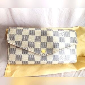 Louis Vuitton Damier Azur Sarah Long Wallet